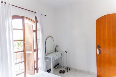 Casa para alugar com 390m², 3 quartos e 4 vagas Casa para alugar com 390m², 3 quartos e 4 vagasQuarto 2