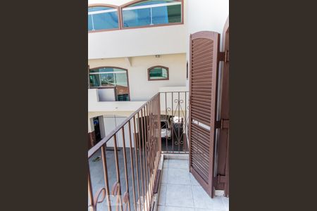 Casa para alugar com 390m², 3 quartos e 4 vagas Casa para alugar com 390m², 3 quartos e 4 vagasVaranda do Quarto 2