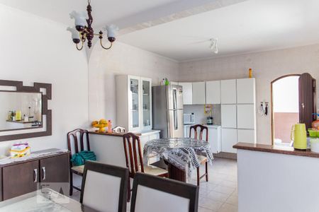 Casa para alugar com 390m², 3 quartos e 4 vagas Casa para alugar com 390m², 3 quartos e 4 vagasCozinha