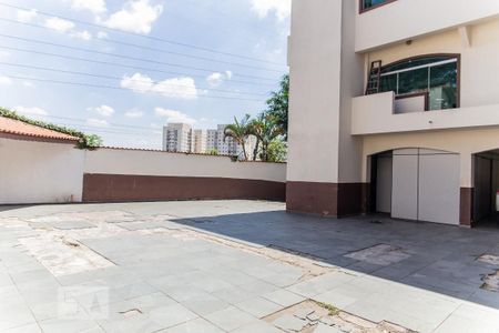 Casa para alugar com 390m², 3 quartos e 4 vagas Casa para alugar com 390m², 3 quartos e 4 vagasGaragem e Quintal