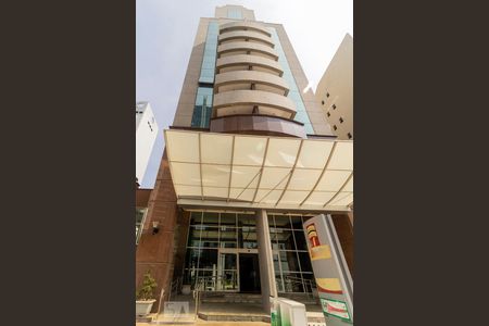 Apartamento à venda com 30m², 1 quarto e 1 vagaFachada