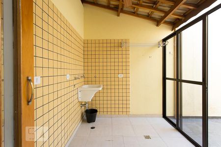 Casa à venda com 100m², 2 quartos e 2 vagasÁrea de Serviço