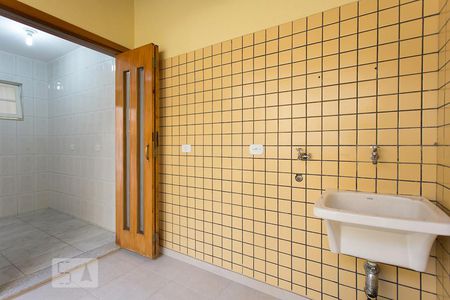 Casa à venda com 100m², 2 quartos e 2 vagasÁrea de Serviço