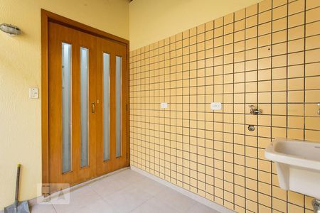 Casa à venda com 100m², 2 quartos e 2 vagasÁrea de Serviço