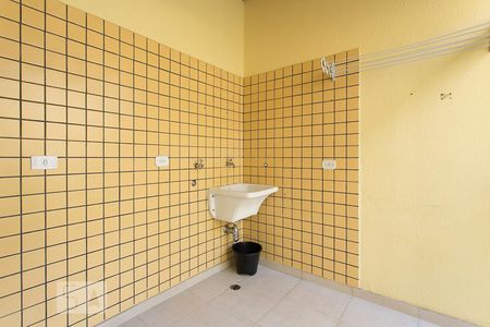 Casa à venda com 100m², 2 quartos e 2 vagasÁrea de Serviço