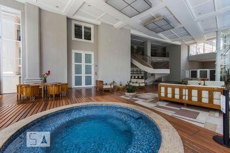 Apartamento para alugar com 78m², 1 quarto e 2 vagas Apartamento para alugar com 78m², 1 quarto e 2 vagasPiscina