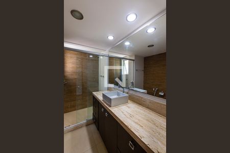 Apartamento à venda com 120m², 3 quartos e 1 vagaBanheiro da Suíte