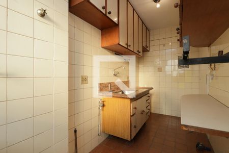 Apartamento à venda com 55m², 1 quarto e 1 vaga Apartamento à venda com 55m², 1 quarto e 1 vagaCozinha e área de serviço