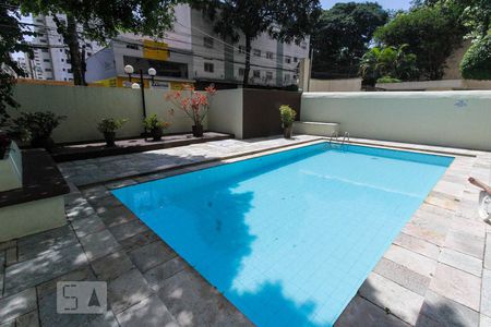 Apartamento para alugar com 76m², 3 quartos e 1 vaga Apartamento para alugar com 76m², 3 quartos e 1 vagaÁrea comum - Piscina