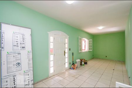 Sala de casa à venda com 4 quartos, 224m² em Palmeiras, Belo Horizonte