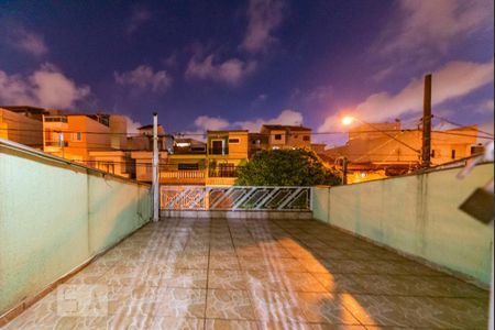 Casa à venda com 250m², 3 quartos e 2 vagas Casa à venda com 250m², 3 quartos e 2 vagasVaranda do Quarto 3