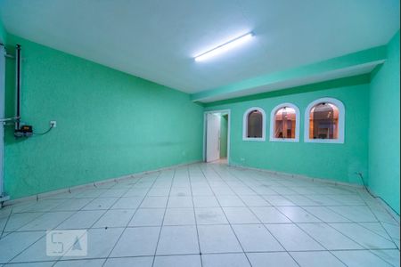 Casa à venda com 250m², 3 quartos e 2 vagas Casa à venda com 250m², 3 quartos e 2 vagasGaragem