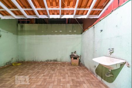 Casa à venda com 250m², 3 quartos e 2 vagas Casa à venda com 250m², 3 quartos e 2 vagasVaranda do Quarto 1 e Área de Serviço