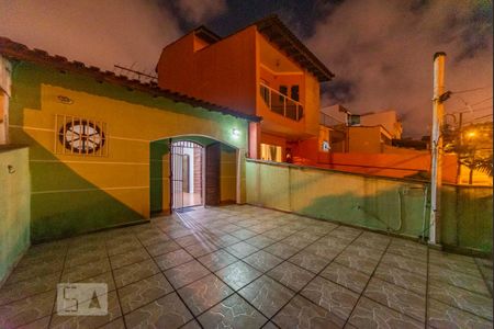 Casa à venda com 250m², 3 quartos e 2 vagas Casa à venda com 250m², 3 quartos e 2 vagasVaranda do Quarto 3