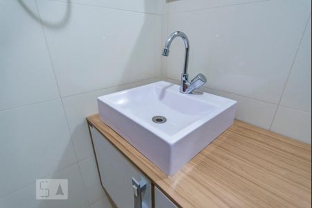 Pia  de casa à venda com 3 quartos, 250m² em Jardim Las Vegas, Santo André
