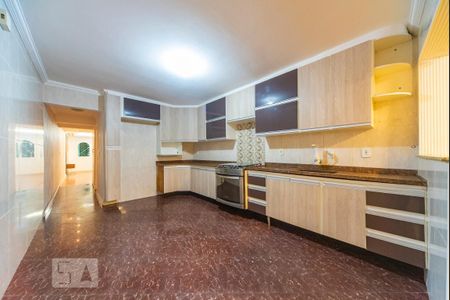 Casa à venda com 250m², 3 quartos e 2 vagas Casa à venda com 250m², 3 quartos e 2 vagasCozinha