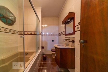 Casa à venda com 250m², 3 quartos e 2 vagas Casa à venda com 250m², 3 quartos e 2 vagasBanheiro do Quarto 3