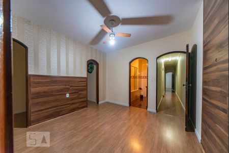 Casa à venda com 250m², 3 quartos e 2 vagas Casa à venda com 250m², 3 quartos e 2 vagasQuarto 3
