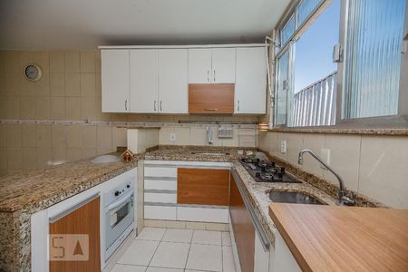 Casa à venda com 168m², 3 quartos e 1 vagaCozinha