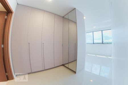 Closet Suíte Master de apartamento para alugar com 4 quartos, 165m² em Setor Noroeste, Brasília