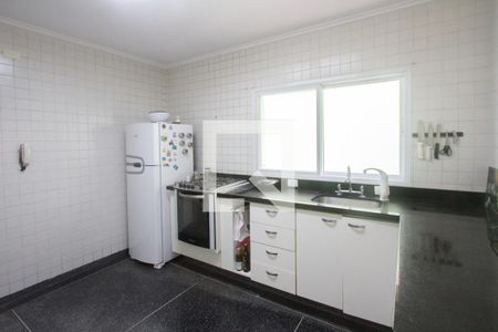 Casa à venda com 145m², 2 quartos e 2 vagasCozinha