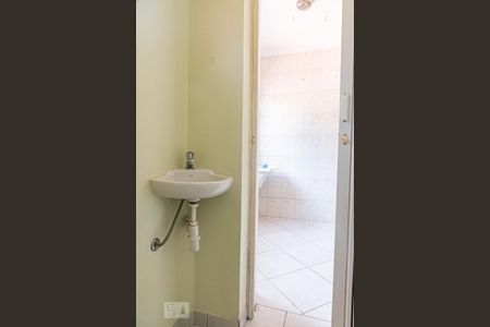 Apartamento para alugar com 70m², 3 quartos e 1 vaga Apartamento para alugar com 70m², 3 quartos e 1 vagaBanheiro de serviço