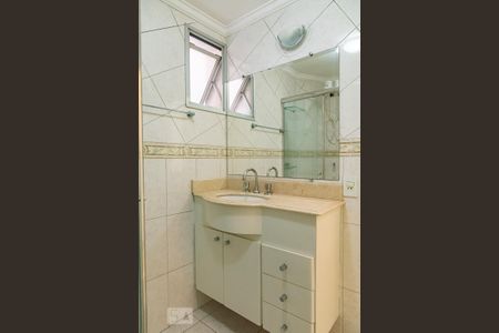 Apartamento para alugar com 70m², 3 quartos e 1 vaga Apartamento para alugar com 70m², 3 quartos e 1 vagaBanheiro