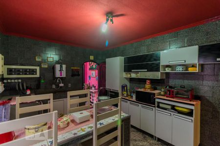 Casa à venda com 153m², 3 quartos e 2 vagasCozinha