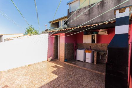 Casa à venda com 153m², 3 quartos e 2 vagasTerraço