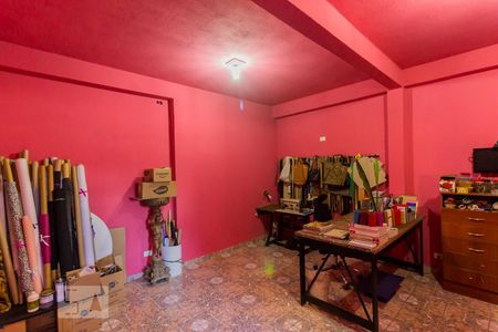 Casa à venda com 153m², 3 quartos e 2 vagasEscritório