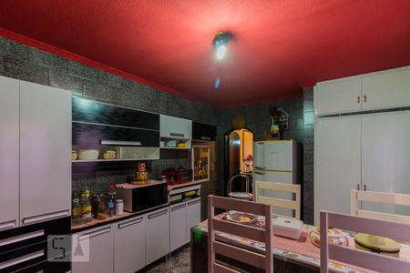 Casa à venda com 153m², 3 quartos e 2 vagasCozinha