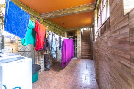 Casa à venda com 250m², 9 quartos e 1 vaga Casa à venda com 250m², 9 quartos e 1 vagaCasa 5