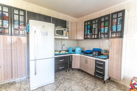 Casa à venda com 250m², 9 quartos e 1 vaga Casa à venda com 250m², 9 quartos e 1 vagaCozinha