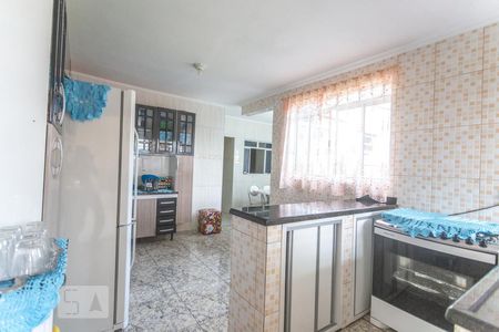 Casa à venda com 250m², 9 quartos e 1 vaga Casa à venda com 250m², 9 quartos e 1 vagaCozinha