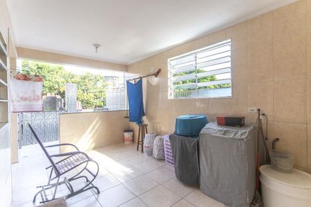 Casa à venda com 250m², 9 quartos e 1 vaga Casa à venda com 250m², 9 quartos e 1 vagaÁrea de serviço