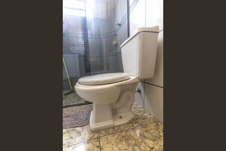 Casa à venda com 250m², 9 quartos e 1 vaga Casa à venda com 250m², 9 quartos e 1 vagaVaso