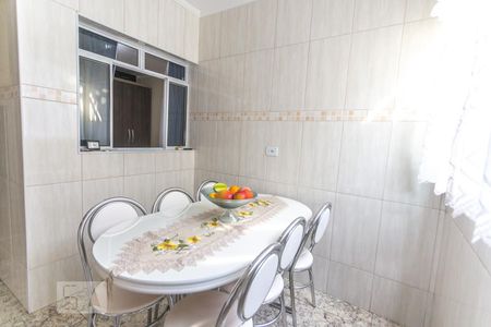 Casa à venda com 250m², 9 quartos e 1 vaga Casa à venda com 250m², 9 quartos e 1 vagaCozinha