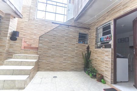 Casa à venda com 250m², 9 quartos e 1 vaga Casa à venda com 250m², 9 quartos e 1 vagaCasa 1