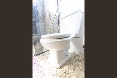 Casa à venda com 250m², 9 quartos e 1 vaga Casa à venda com 250m², 9 quartos e 1 vagaVaso