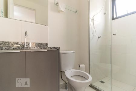 Banheiro de kitnet/studio para alugar com 1 quarto, 24m² em Consolação, São Paulo
