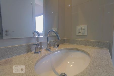 Apartamento para alugar com 75m², 2 quartos e 1 vaga Apartamento para alugar com 75m², 2 quartos e 1 vagaBanheiro - Quarto 2