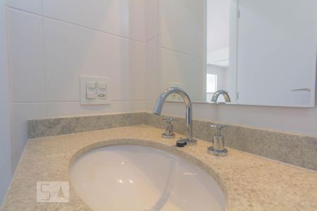 Banheiro de apartamento para alugar com 2 quartos, 75m² em Vila Gertrudes, São Paulo
