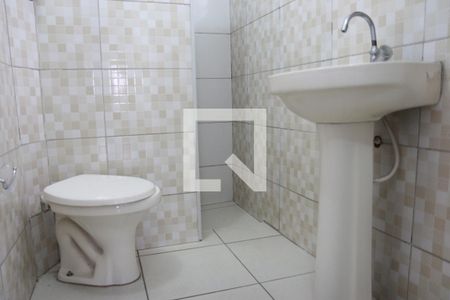 Banheiro de casa à venda com 1 quarto, 100m² em Vila Antonieta, São Paulo