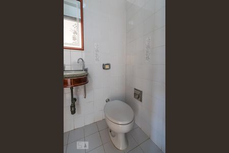 Casa de condomínio para alugar com 115m², 3 quartos e sem vagaLavabo