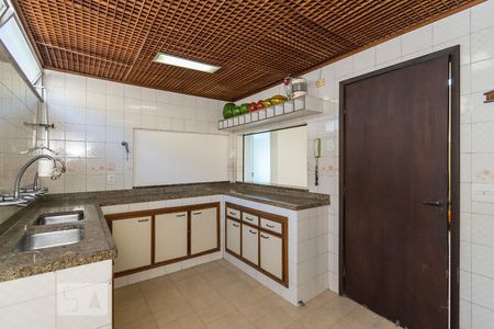 Casa de condomínio para alugar com 115m², 3 quartos e sem vagaCozinha