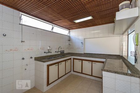 Casa de condomínio para alugar com 115m², 3 quartos e sem vagaCozinha
