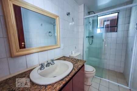 Apartamento para alugar com 108m², 3 quartos e 2 vagasBanheiro Corredor
