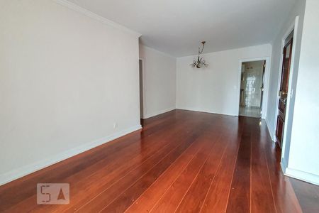 Apartamento para alugar com 108m², 3 quartos e 2 vagasSala