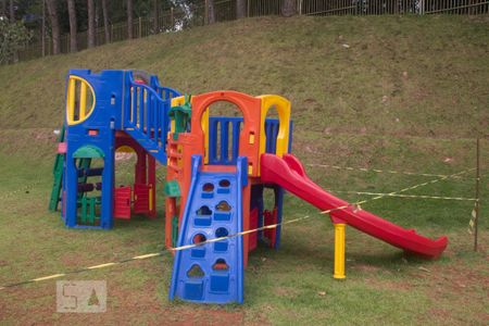 Apartamento para alugar com 39m², 2 quartos e 1 vaga Apartamento para alugar com 39m², 2 quartos e 1 vagaPlayground