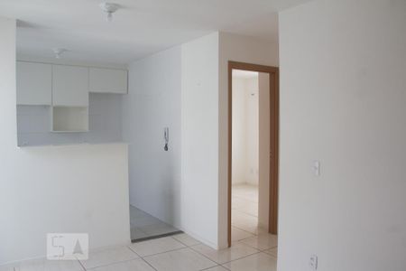 Sala de apartamento para alugar com 2 quartos, 39m² em Jardim Caiapiá, Cotia